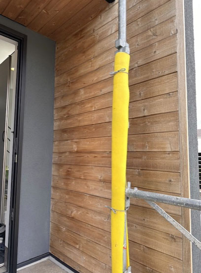 洗浄で再生した外壁白木